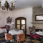 De Отель 4*