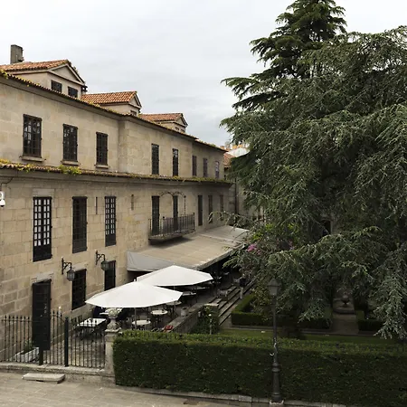Hotel De 4*